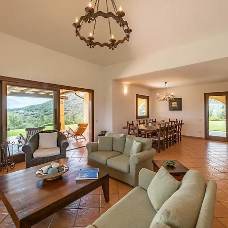 Anna Maria Вилла Вилласимиус